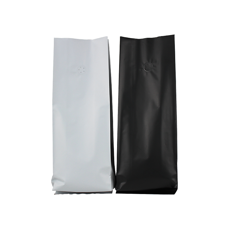 gusseted reclosable bags